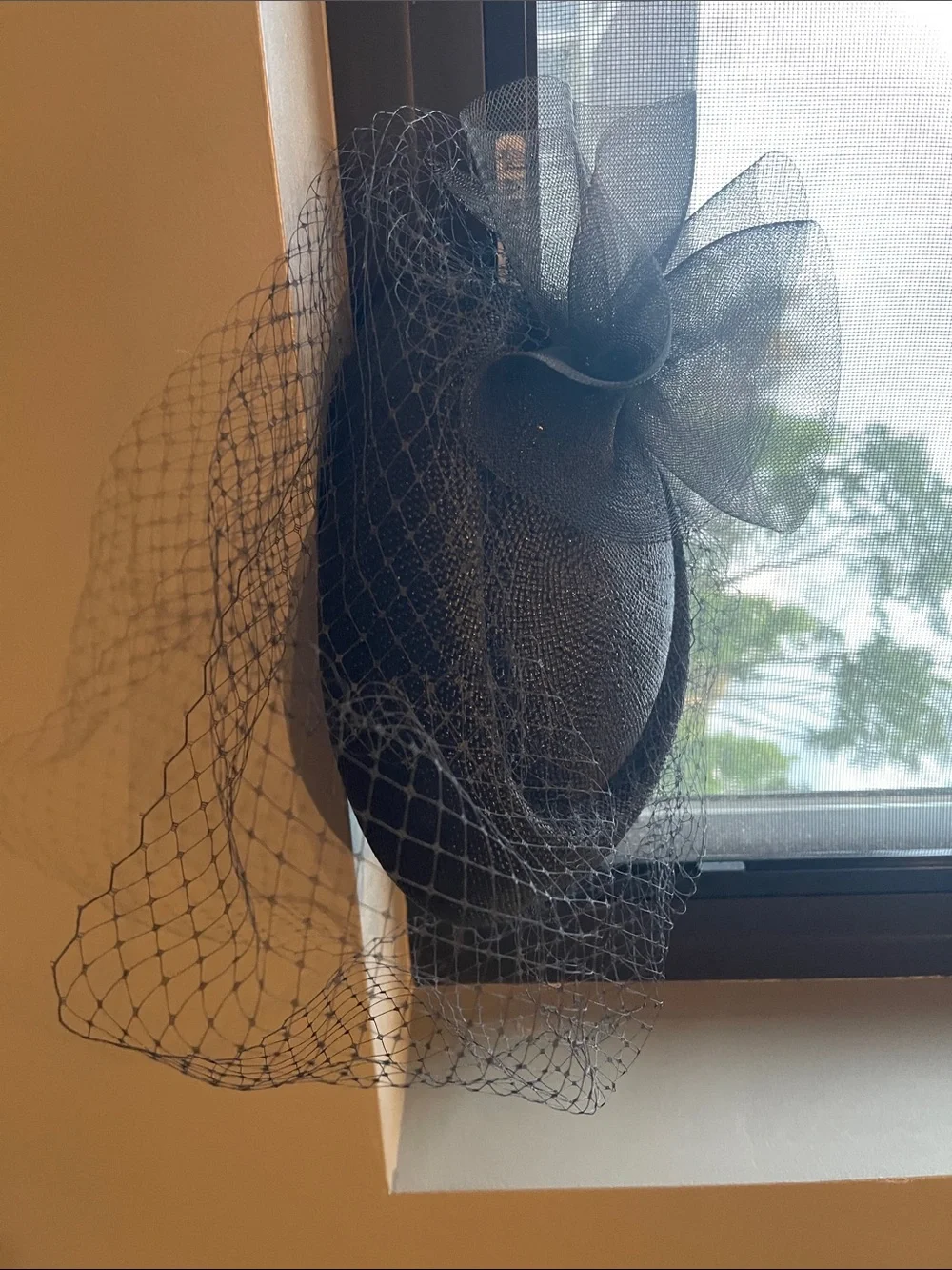 Black Fascinator Hat with Veil - Elegant Women's Accessory